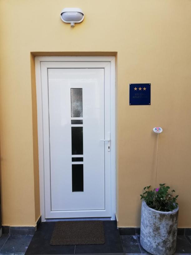 Studio Apartman Fleiss Apartment Samobor Exterior photo